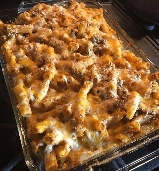 Keto Ground Beef Casserole – A Delicious Low-Carb Comfort Food 480832591_1215357723929278_8200116319349938487_n
