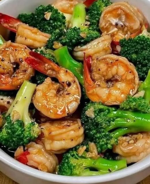 Stir-Fried Shrimp and Broccoli 483929874_122196564722149657_3235514515688291812_n